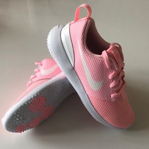 🔥🔥🔥 Women’s Nike Golf Shoes - Size 5 NWT/NWB
